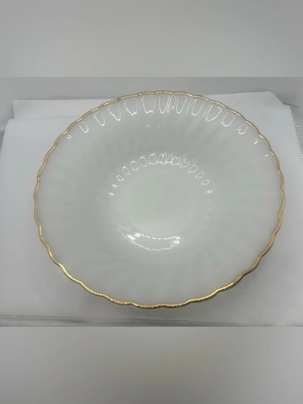 Vintage Anchor Hocking Fire-King Swirl Milk Glass serving bowl